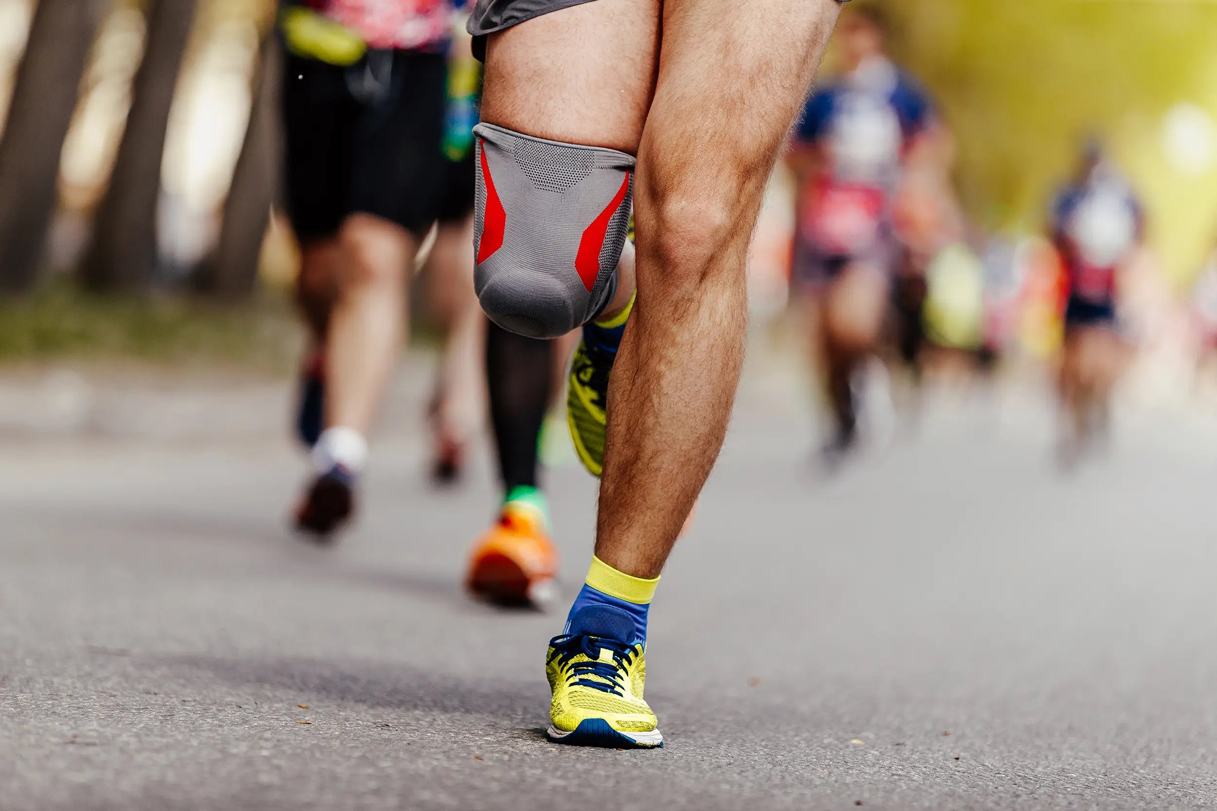 Kniebandage beim Joggen: Knieschutz beim Laufen und Stabilisierung um schmerzfrei zu bleiben